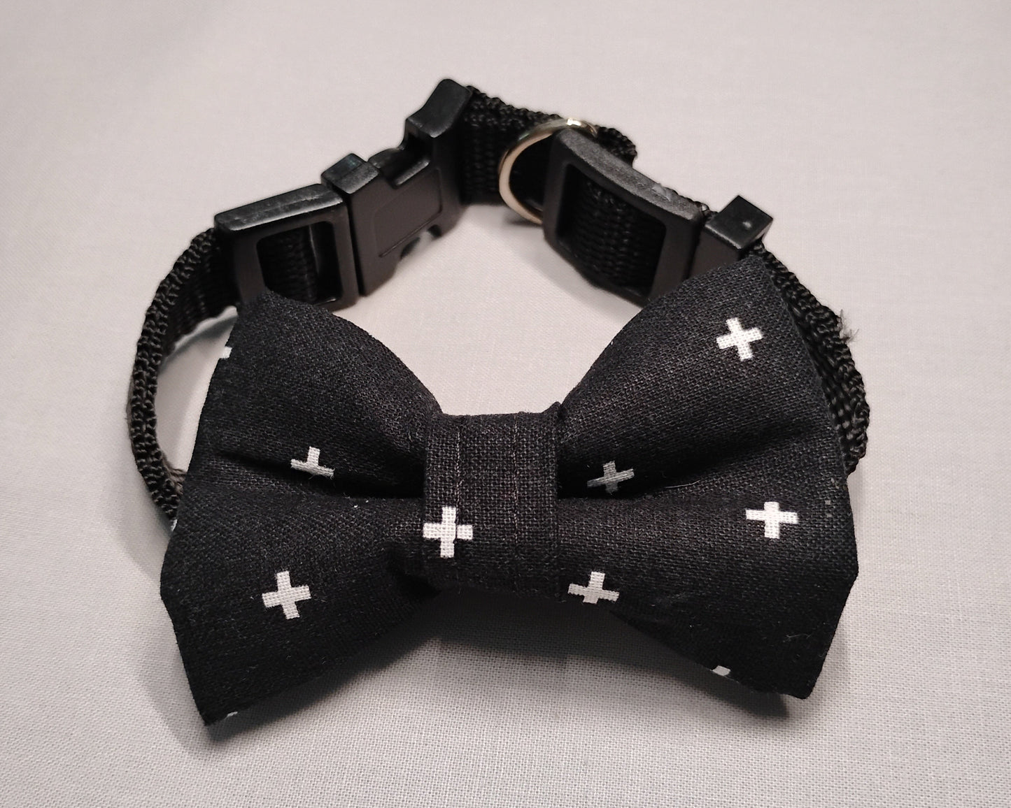 Black & White Pet Bow Tie